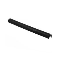 Černý gumový kryt obrubníku - délka 100 cm, šířka 10 cm a výška 10 cm