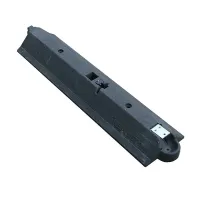 Černý plastový silniční vodicí práh CZ 3 - délka 109,5 cm, délka 24,8 cm, výška 9 cm