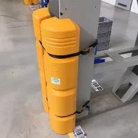 Žlutá plastová extra odolná ochrana sloupů (chránič) McCue - šířka 45-55 cm, výška 110 cm, tloušťka 12,5 cm - 4 ks