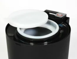 Černý kovový bezdotykový dávkovač dezinfekce, mýdla (gel) Donner ROUND - objem 700 ml