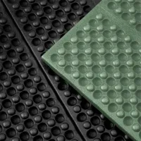 Zelená pěnová skládací karimatka NILS CAMP NC1768 - délka 188 cm, šířka 60 cm, výška 2 cm