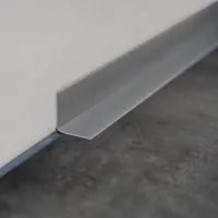 Bílá plastová (PVC) soklová lišta F112 - délka 40 m, šířka 3 cm, výška 3 cm Bílá plastová (PVC) soklová lišta F112 - délka 40 m, šířka 3 cm, výška 3 cm