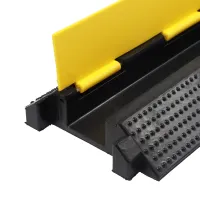 Černo-žlutý gumový kabelový most (1x15x35) FLOMA CPR71 - délka 100 cm, šířka 25 cm, výška 3 cm