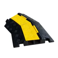 Černo-žlutý gumový rohový kabelový most (2x32x32) FLOMA CPR83 - délka 43 cm, šířka 25 cm, výška 5 cm