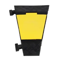 Černo-žlutý gumový rohový kabelový most (5x32x35) FLOMA CPR21 - délka 30 cm, šířka 50 cm, výška 5 cm