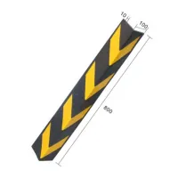 Černo-žlutá gumová ochrana rohů zdí, stěn FLOMA WP93 - délka 80 cm, šířka 10 x 10 cm, tloušťka 1 cm