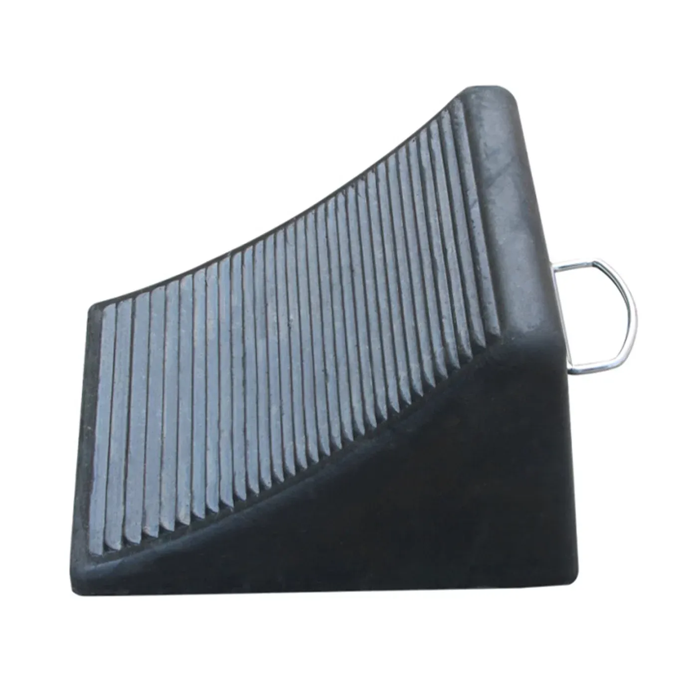 Černý gumový zakládací klín pod kola FLOMA WCF66 - délka 24 cm, šířka 20 cm, výška 15 cm