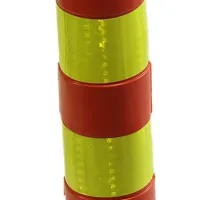 Červený plastový (PE) reflexní sloupek FLOMA BPD23 - průměr 8 cm, výška 75 cm