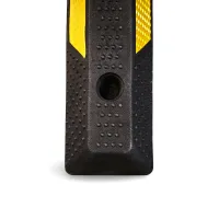 Černo-žlutý gumový parkovací doraz FLOMA WS23 - délka 90 cm, šířka 15 cm, výška 10 cm Černo-žlutý gumový parkovací doraz FLOMA WS23 - délka 90 cm, šířka 15 cm, výška 10 cm