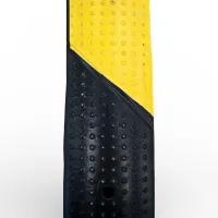 Černo-žlutý gumový zpomalovací práh FLOMA SB79 - délka 100 cm, šířka 10 cm, výška 2 cm