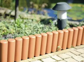 Hnědý plastový zahradní obrubník GC55 - délka 270 cm, výška 24 cm