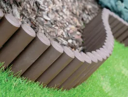 Hnědý plastový zahradní obrubník GC55 - délka 270 cm, výška 24 cm