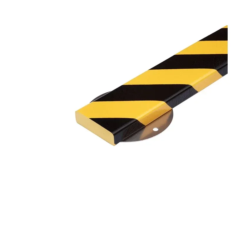 Černo-žlutá reflexní ochrana zdí, stěn se šroubem - délka 100 cm, šířka 4 cm, výška 1,1 cm