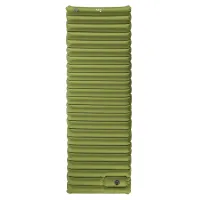 Zelená nafukovací turistická karimatka s integrovanou pumpou NILS CAMP - délka 190 cm, šířka 64 cm, výška 10 cm
