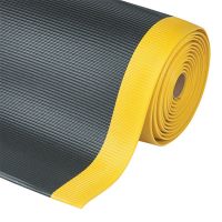 Černo-žlutá protiúnavová rohož (role) Crossrib Sof-Tred - délka 18,3 m, šířka 122 cm, výška 1,27 cm