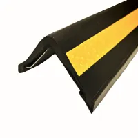 Černo-žlutá gumová ochrana rohů zdí, stěn s ocelovou výstuhou FLOMA WP80 - délka 100 cm, šířka 10 x 10 cm, tloušťka 1 cm
