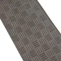 Gumový nášlap na schody FLOMA Criss Cross - délka 25 cm, šířka 75 cm, výška 0,5 cm