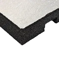 Gumová podložka s ALU fólií pod konstrukci FVE na PVC střechu FLOMA UniPad ALU - délka 26 cm, šířka 26 cm, výška 7 cm