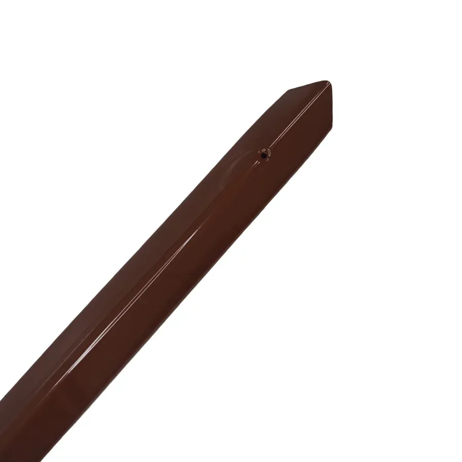 Hnědá ocelová ochrana rohů zdí, stěn s otvory pro šrouby CP10 - délka 150 cm, šířka 4 x 4 cm, tloušťka 0,1 cm