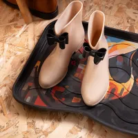 Plastový odkapávač na boty FLOMA Dashshund - délka 38 cm, šířka 75 cm, výška 2,1 cm