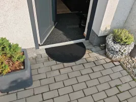 Gumová čisticí venkovní vstupní půlkruhová rohož FLOMA PSHR11 - délka 45 cm, šířka 75 cm, výška 0,6 cm