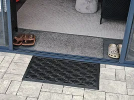 Gumová čisticí venkovní vstupní rohož FLOMA EP11 - délka 45 cm, šířka 75 cm, výška 1 cm