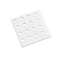 Bílý plastový PE rohový nájezd AvaTile AT-STD - délka 13,7 cm, šířka 13,7 cm, výška 1,6 cm