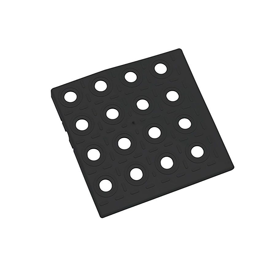 Černý plastový PE rohový nájezd AvaTile AT-STD - délka 13,7 cm, šířka 13,7 cm, výška 1,6 cm F