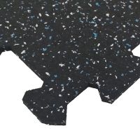 Černo-bílo-modrá gumová podlahová deska (puzzle - roh) FLOMA FitFlo SF1050 - délka 47,8 cm, šířka 47,8 cm, výška 0,8 cm