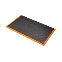 Černo-oranžová extra odolná olejivzdorná rohož Safety Stance Solid - délka 97 cm, šířka 315 cm, výška 2 cm
