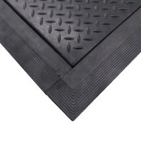 Černá gumová náběhová hrana "samec" pro rohože Diamond Plate Tile FLOMA - délka 98,5 cm, šířka 7,5 cm
