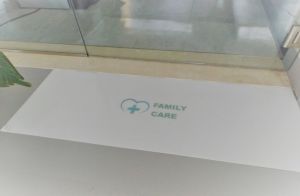 Modrá lepicí dezinfekční dekontaminační antibakteriální rohož FLOMA Biomaster Antibacterial Sticky Mat - délka 60 cm, šířka 115 cm - 30 listů