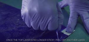 Modrá lepicí dezinfekční antibakteriální dekontaminační rohož FLOMA Antibacterial Sticky Mat - délka 45 cm, šířka 115 cm - 60 listů