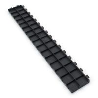 Černá plastová terasová dlažba Linea Striped (hrubé rýhování) - délka 116,5 cm, šířka 14,3 cm, výška 2,5 cm