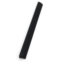 Černý plastový nájezd "samice" pro terasovou dlažbu Linea Striped (hrubé rýhování) - délka 58 cm, šířka 4,5 cm, výška 2,5 cm