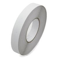 Bílá korundová protiskluzová páska FLOMA Standard - 18,3 m x 2,5 cm a tloušťka 0,7 mm