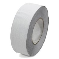 Bílá korundová protiskluzová páska pro nerovné povrchy FLOMA Conformable - 18,3 x 5 cm tloušťka 1,1 mm