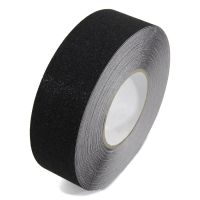 Černá korundová protiskluzová páska FLOMA Standard - délka 18,3 m, šířka 5 cm, tloušťka 0,7 mm