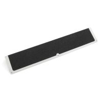 Černý hliníkový protiskluzový nášlap na schody FLOMA Bolt Down Plate - délka 63,5 cm, šířka 12 cm, výška 4,5 cm, tloušťka 1,6 mm