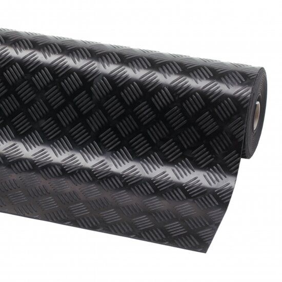 Černá olejivzdorná rohož (metráž) Check ‘n’ Roll - délka 1 cm, šířka 140 cm, výška 0,3 cm