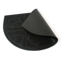 Gumová čisticí venkovní vstupní půlkruhová rohož FLOMA Shoes - Squares - délka 40 cm, šířka 60 cm, výška 0,7 cm