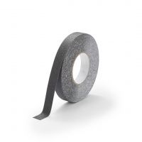 Černá korundová chemicky odolná protiskluzová páska FLOMA Standard Chemical Resistant - 18,3 m x 2,5 cm a tloušťka 0,7 mm