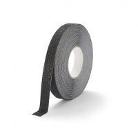 Černá korundová chemicky odolná protiskluzová páska FLOMA Super Chemical Resistant - 18,3 m x 2,5 cm a tloušťka 1 mm