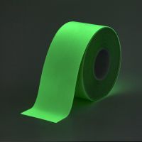 Fotoluminiscenční protiskluzová podlahová páska FLOMA Extra Super Glow in the Dark - délka 15 m, šířka 10 cm, tloušťka 1,5 mm
