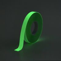 Fotoluminiscenční protiskluzová podlahová páska FLOMA Super Glow in the Dark - délka 15 m, šířka 2,5 cm, tloušťka 1,5 mm