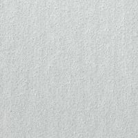 Bílá korundová protiskluzová páska (pás) pro nerovné povrchy FLOMA Conformable - 15 x 61 cm tloušťka 1,1 mm