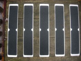 Zelená náhradní protiskluzová podlahová páska pro hliníkové nášlapy FLOMA Standard - délka 63,5 cm, šířka 11,5 cm, tloušťka 0,7 mm