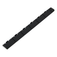 Šedý plastový nájezd "samec" pro terasovou dlažbu Linea Marte - délka 60 cm, šířka 5,2 cm, výška 1,3 cm