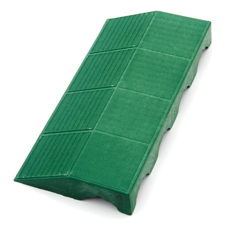 Zelený plastový nájezd "samice" pro terasovou dlažbu Linea Combi - délka 40 cm, šířka 19,5 cm, výška 4,8 cm