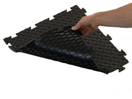 Černá plastová PVC zátěžová puzzle protiskluzová dlažba Tenax (diamant) - délka 47,5 cm, šířka 47,5 cm, výška 0,8 cm